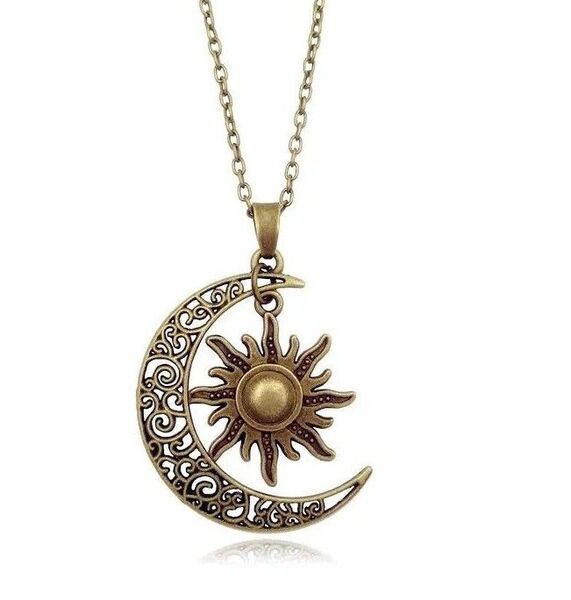 *太陽と月 モチーフ ネックレス*ブロンズ ミニ巾着袋付き アンティーク*Sun & moon ペンダント ムーン