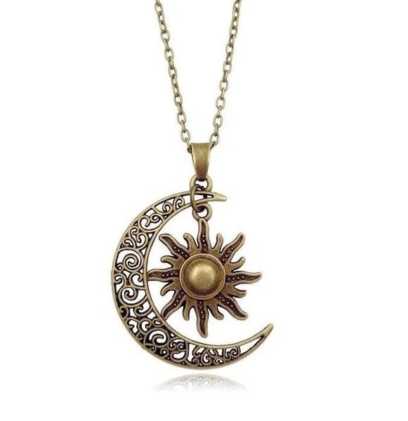 *太陽と月 モチーフ ネックレス*ブロンズ ミニ巾着袋付き アンティーク*Sun & moon ペンダント ムーン