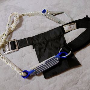 墜落制止用器具 安全帯 ハーネス 鳶職 大工 工事 登山 クライミング アウトドア キャンプ 旅行