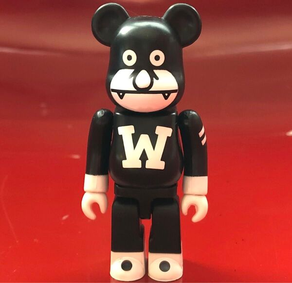 《ワンダフルマン》100% ベアブリック wonderfulman フィギュア キューブリック メディコムトイ デザイナーズトイ