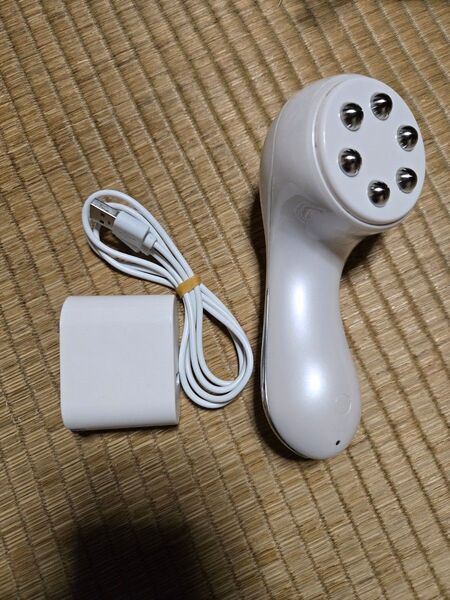 中古エステナードリフティー美顔器