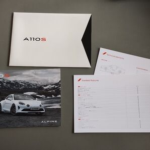 2019年12月 アルピーヌ A110S カタログ、スペック表、ケース セット