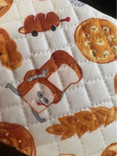 パンどろぼう キルト生地 100×50