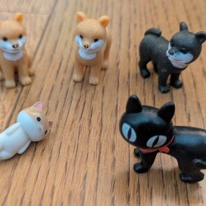 犬と猫のフィギュア 5体セット バスボール バスボム