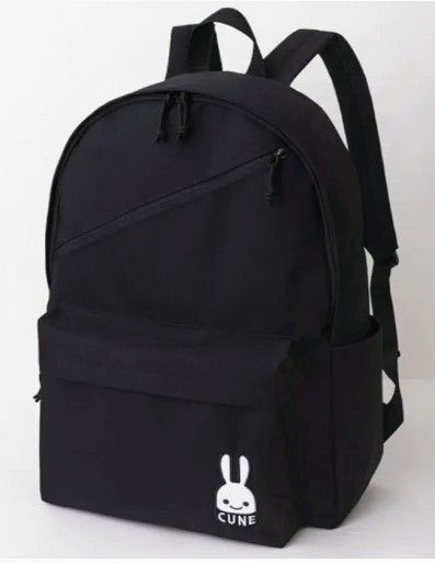 CUNE うさぎワッペン付き ビッグ バックパック ミニミニラバーチャーム付き