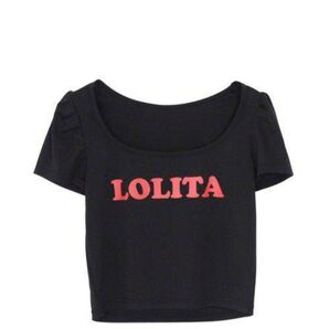 ロリータ トップス Tシャツ eat me イートミーお色はブラックです。