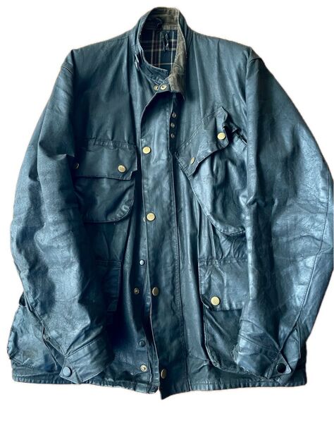 Barbour / International (NATO)バブアー インターナショナル ワンクレストゴールドタグ