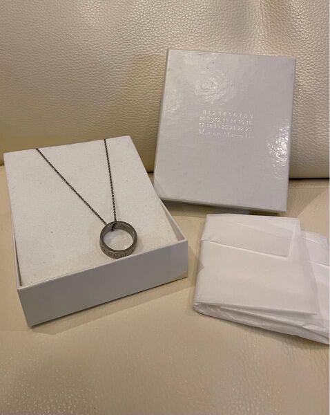MAISON MARGIELA メゾンマルジェラ ネックレス シルバー ナンバーモチーフ ナンバーロゴ リング