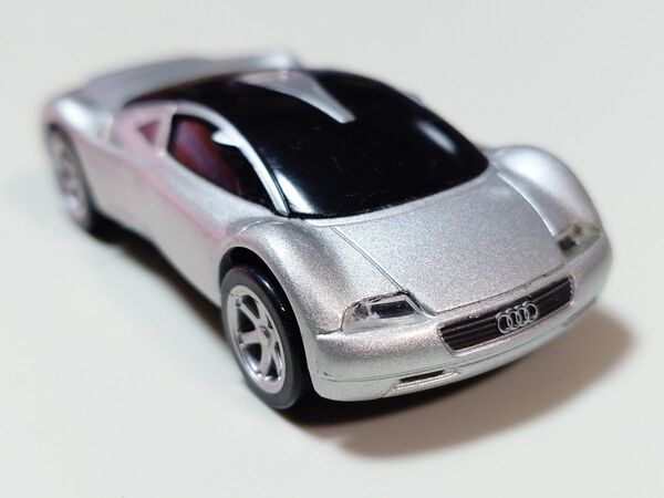 アウディ アヴス ミニカー サントリーコーヒーボス ディスプレイ用 AUDI Avus