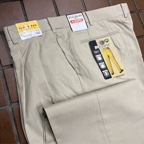 新品☆未使用 人気のチノパン W100cm ベージュ 綿パン ゴルフパンツ ゴルフウェア スラックス ゆったり ウォッシャブル