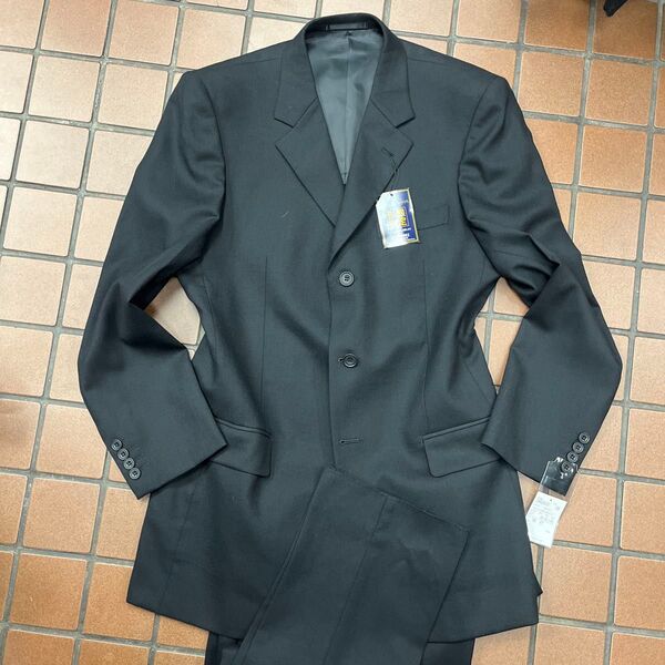 新品☆未使用【サイズY7 XL★ふわふわ生地】3Bシングルスーツ 礼服 喪服 ブラックフォーマル 背抜き 冠婚葬祭 メンズスーツ
