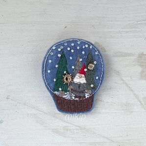 ノームの住む森のスノードーム ビーズ刺繍ブローチ 魔法