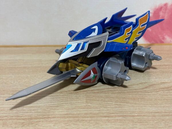 送料無料 クラッシュギア ガルダイーグル プラモデル完成品 サンライズ CRUSH GEAR GARUDA EAGLE 当時物