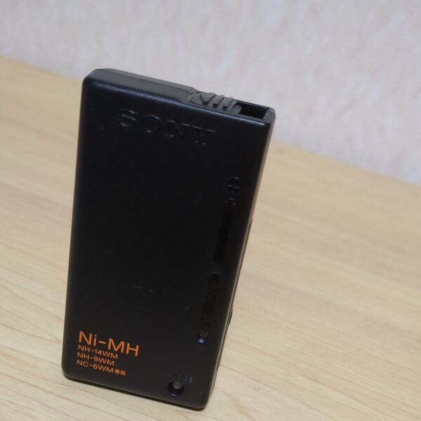 SONY ソニー バッテリー充電器 BC-9HS 動作確認済Fish