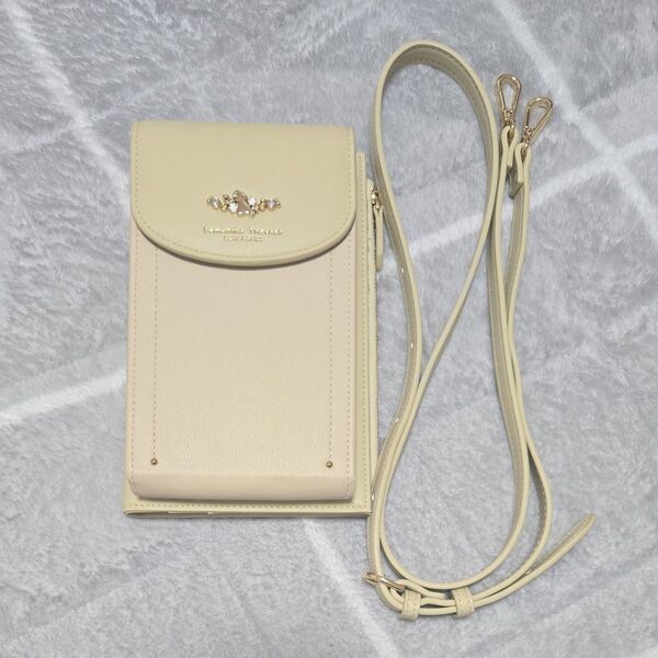 「クラリス」コレクション スマホショルダー