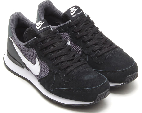 定番 即発送 NIKE INTERNATIONALIST 黒 白 インター スニーカー Yahoo!オークション -「nike internationalist ナイキ