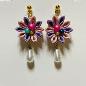 アクセサリーNo.165 つまみ細工ピアス