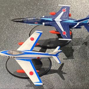 戦闘機 ミニフィギュ2機 スタンド付き 航空機 爆撃機