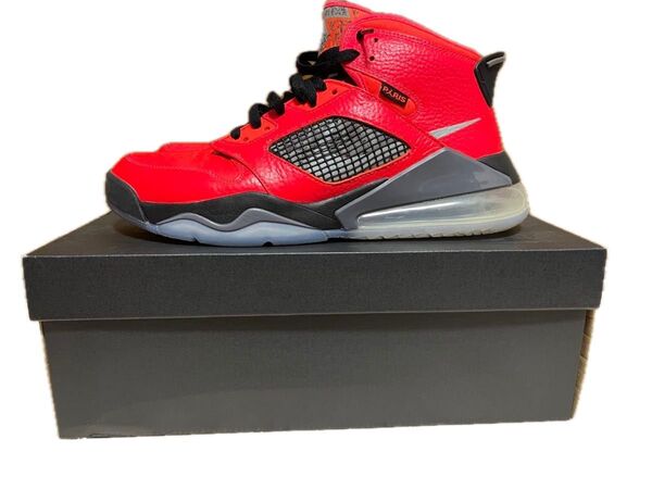 PARIS SAINT-GERMAIN × NIKE JORDAN MARS 270 INFRARED 23