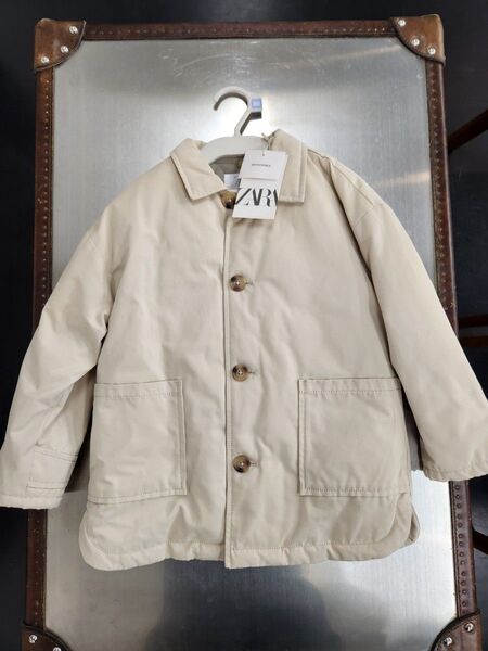 新品 ZARA ベージュ ボタン付きジャケット キッズ 110