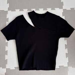 GYDA 肩出しトップス