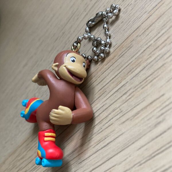 おさるのジョージ キーホルダー ローラースケート