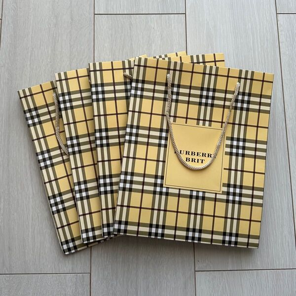 BURBERRY BRIT ショッパー 紙袋 4枚セット