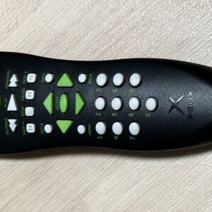 XBOXdvdリモコン新品に近い状態です。