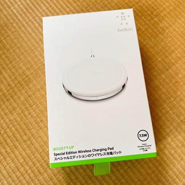 Belkin BoostUp Special Edition ワイヤレス充電パッド (ホワイト)