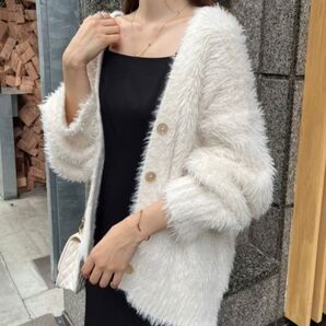 NICE CLAUP ナイスクラップ ふわモテあざとフェザーロングカーディガン アウター ホワイト 白