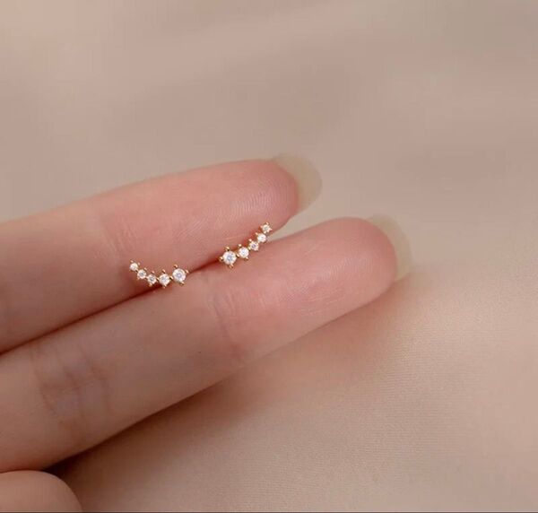 ピアス 5連クリスタル
