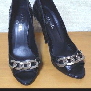 シャネル パンプス 37 オープントゥ パイソン ブラック 黒 23センチ