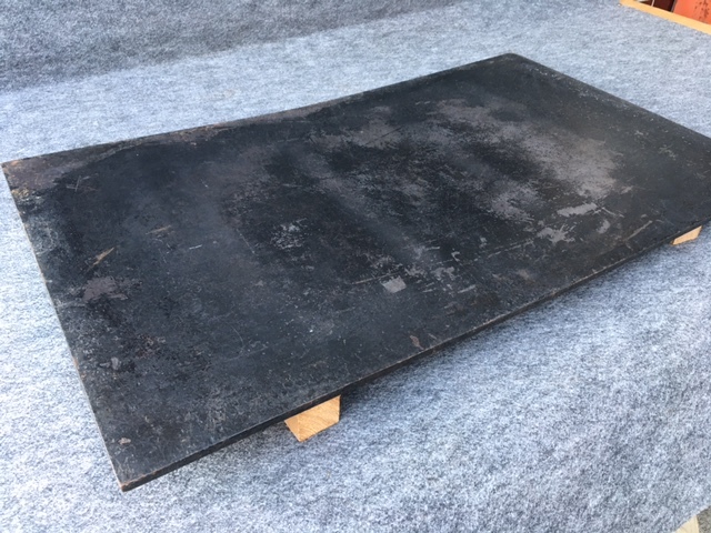 <送料込>訳あり 鉄板焼き器用 鉄板 75×45㎝ 厚み約10mm/切板/金床/作業台/キャンプ/バーベキュー/BBQ/プレート/ステーキ/天板/敷板/溶接