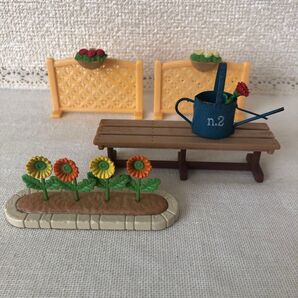 シルバニアファミリー くつろぎファミリーガーデン ラティス ひまわり バラ ベンチ
