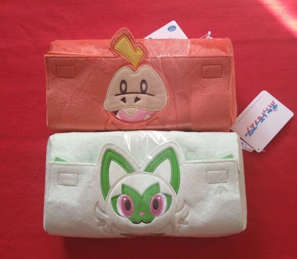 ポケモン プレミアムティッシュボックスカバー ニャオハ ホゲータ