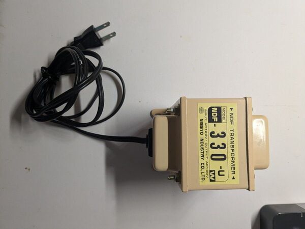 NDF 330-U 変圧器 330W 日章工業