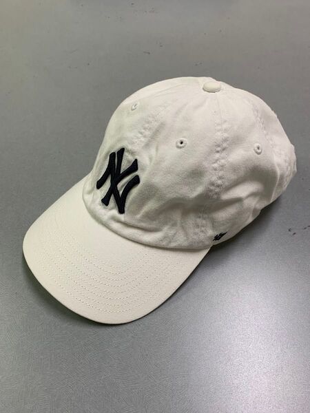 白 47 47 ヤンキース ニューヨークヤンキース キャップ 帽子 古着