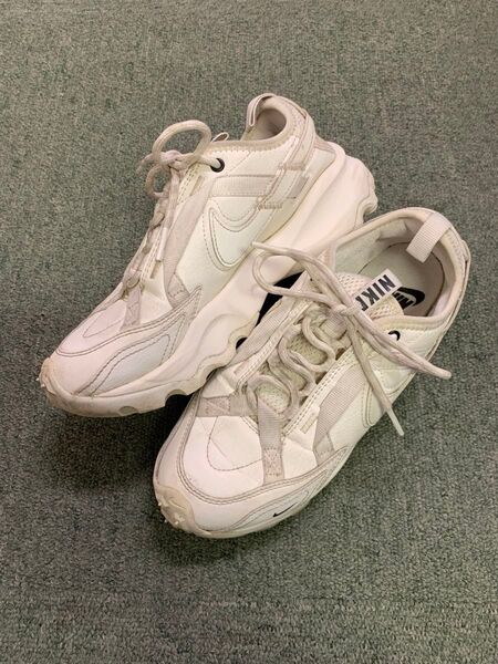 NIKE ナイキ WMNS TC 7900 DD9682-100 23cm