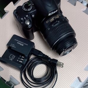美品 ニコン D3000