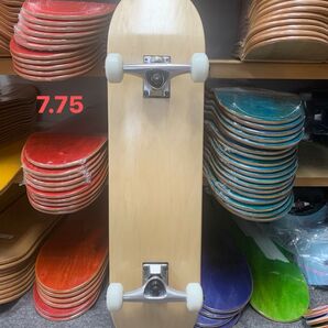 送料無料 新品 USAブランク スケートボード コンプリート スケボー 7.75