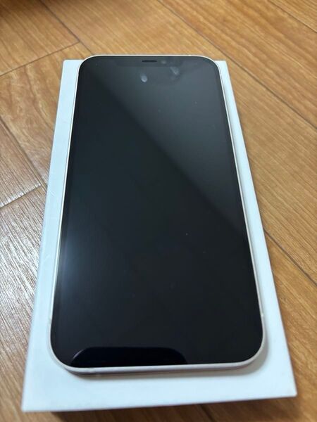 iPhone 12 64GB ホワイト SIMフリー