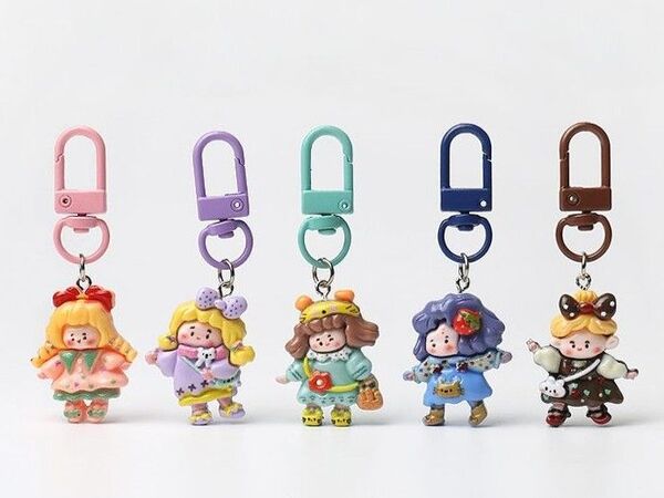 キーホルダー5点セット 超可愛子ども風 目印チャーム フィギュア ちびドール ぬいぐるみ