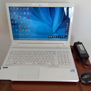 富士通Lifebook/2世代Corei3搭載/SSD256GB/8GB