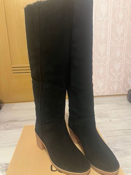 新品、未使用品、UGGロングブーツ スエード
