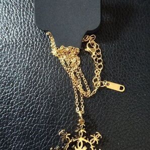 シャネル CHANEL ネックレス アクセサリー ペンダント ホリデーチャーム 雪 結晶 DIY ハンドメイド ゴールド