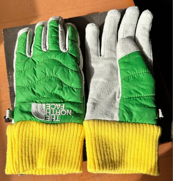 North Faceスノー手袋 キッズSサイズ