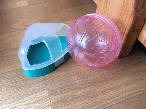 ★送料無料!ハムスター★ボールとエサ入れセット★まとめておトク!★ハムちゃんグッズ!