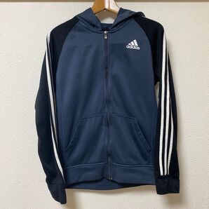 パーカー adidas アディダス Mサイズ アディダスオリジナル