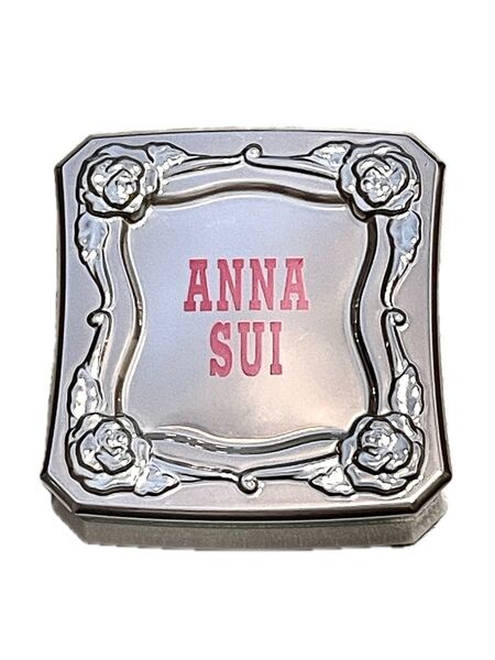 ANNASUI カラーリングアイカラー 300 1.5g