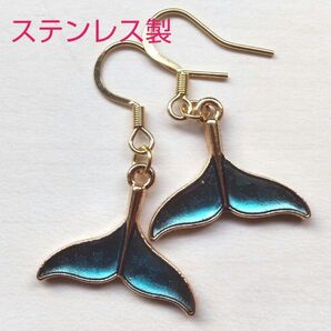 金属アレルギー対応ステンレスピアス オーシャンブルーグラデーションゴールドピアス